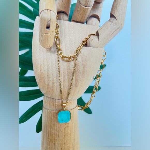 Elegant Gold Layered Necklace - Statement Classic Necklace - Boho Chic Necklace - Picture 4 of 11